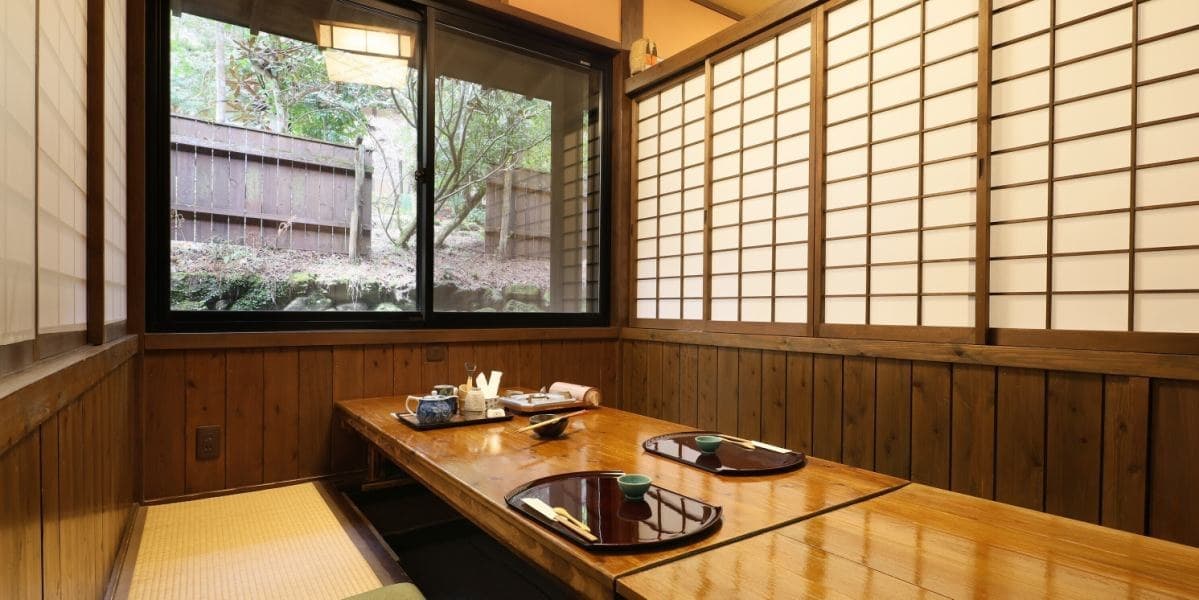 Dining in Your Own Room on 1F