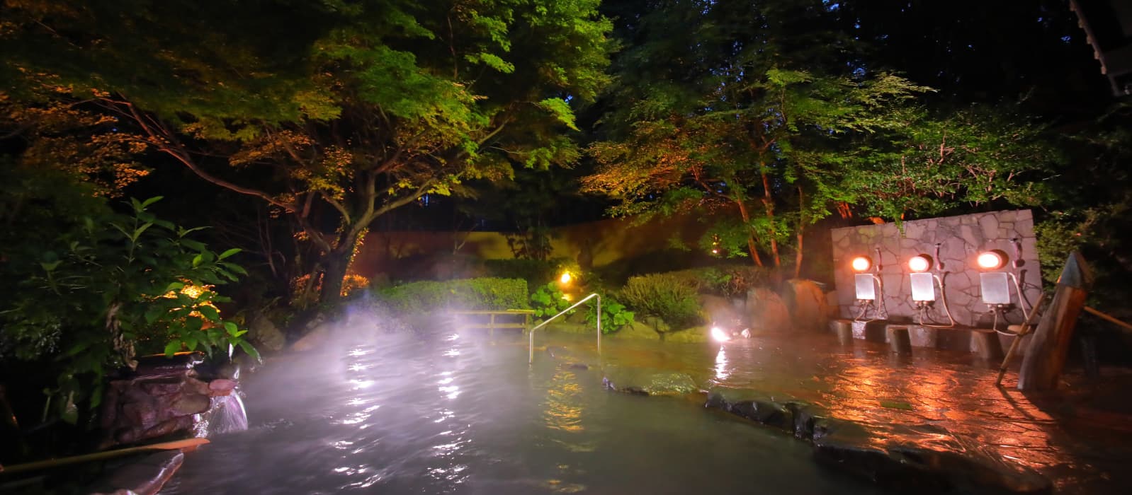 Sakura-no-yu Bathhouse and Open-Air Bath