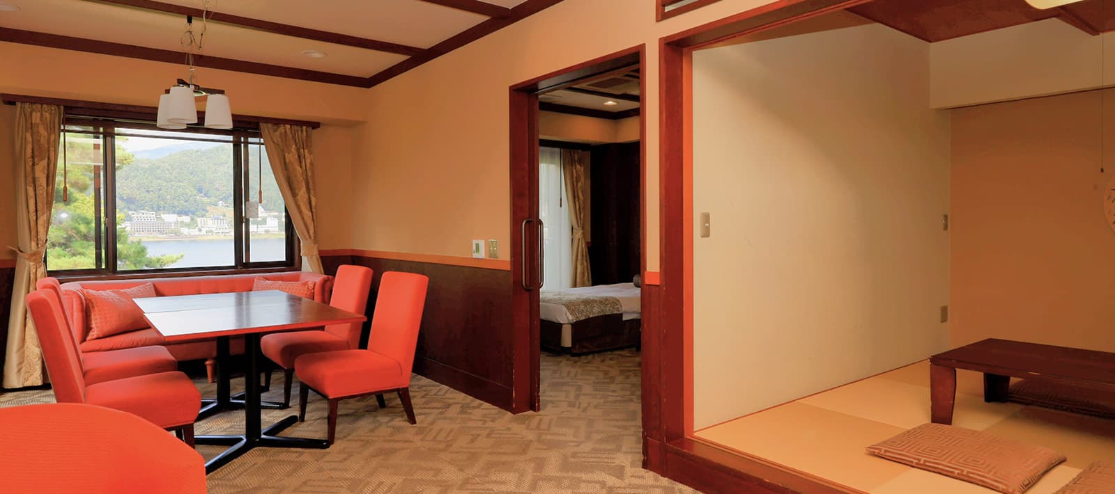 Special Rooms with Open-Air Baths