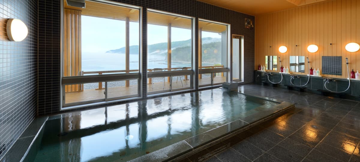 A Communal Bath Facing the Sea