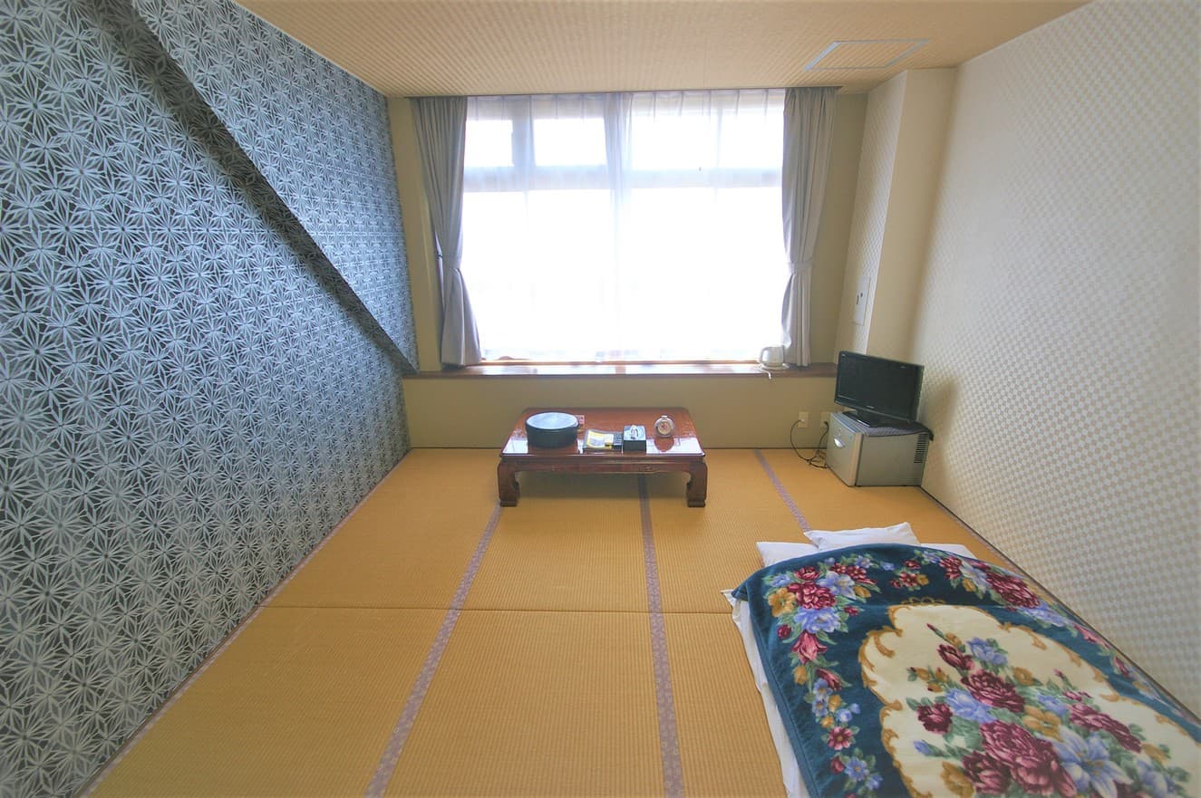 Tidy Japanese-Style Rooms