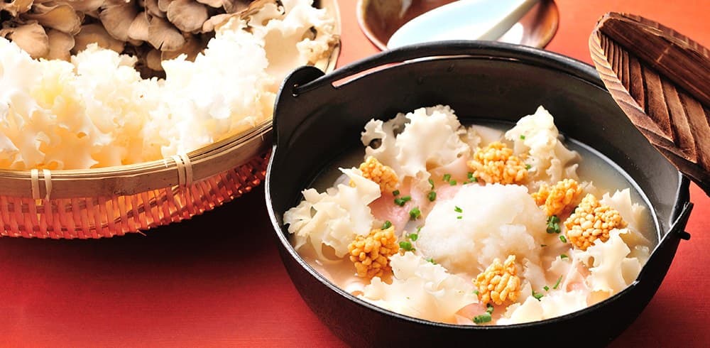 The Signature 'Tanada Nabe' and Local Flavors