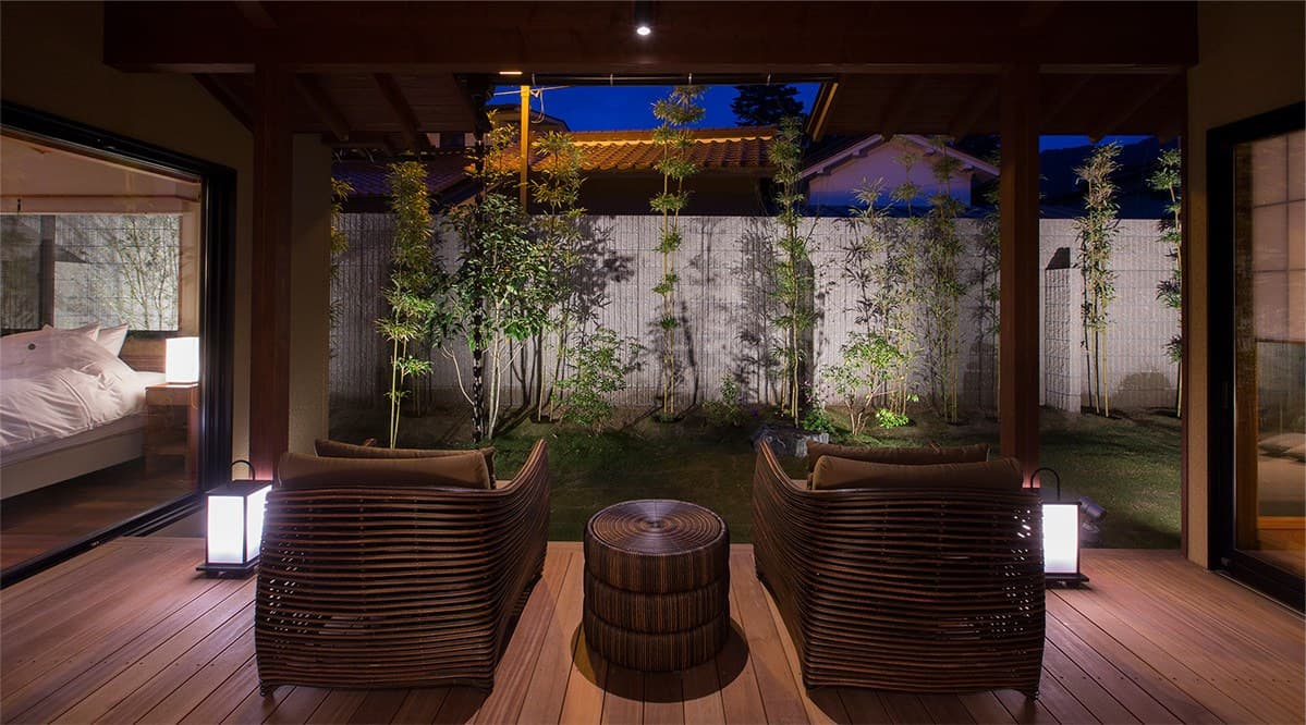 Tsukishiro, a One-Party-a-Day Annex Suite