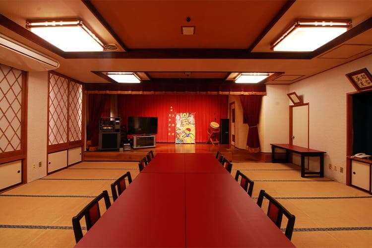 Spacious Banquet Hall and Amenities