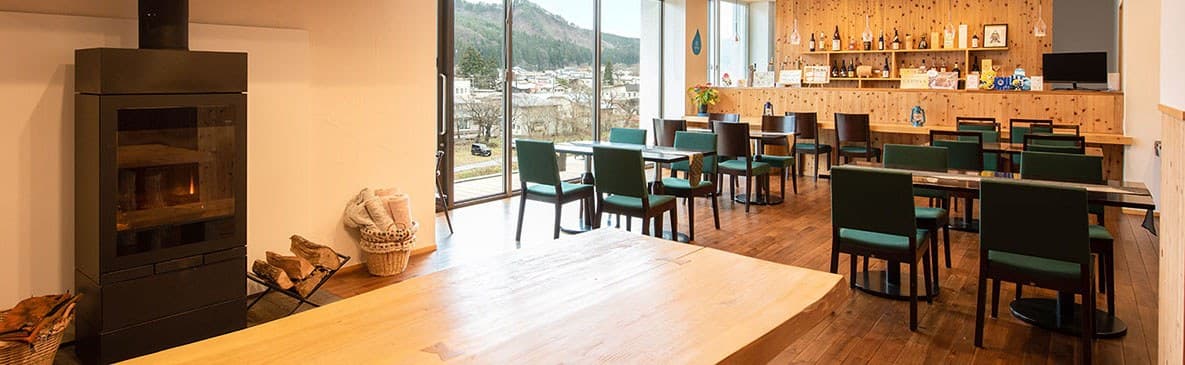 A Ryokan with a Fireside Lounge and Café