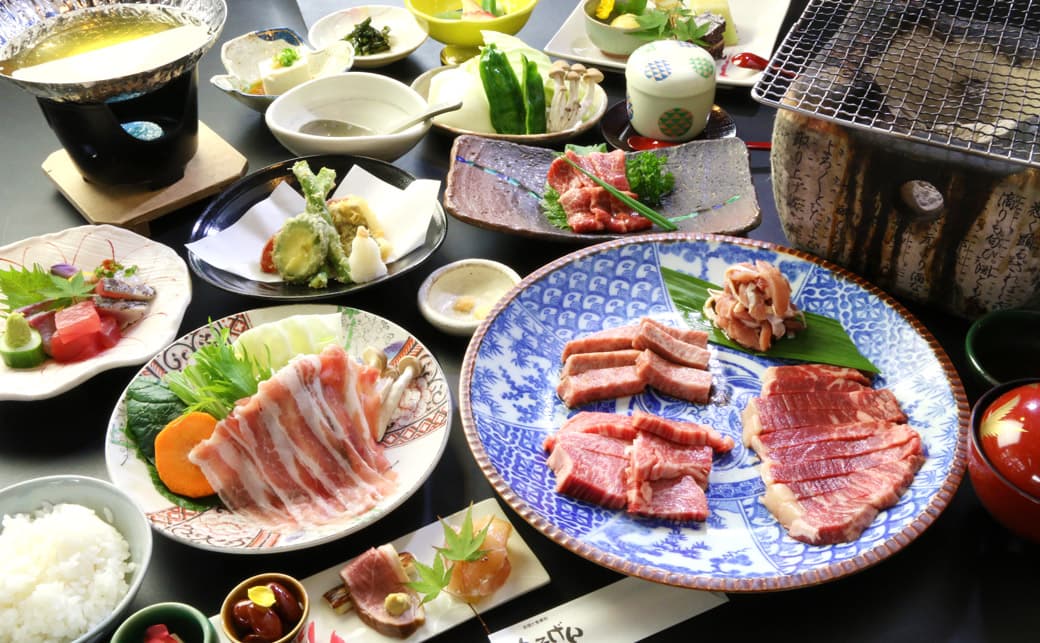 A5 Wagyu and Aso Aka-gyu on the Dinner Table
