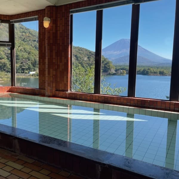 Large Communal Bath & Sauna
