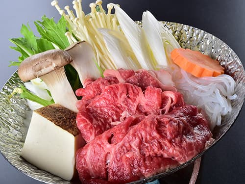 산의 풍미를 담은 식사