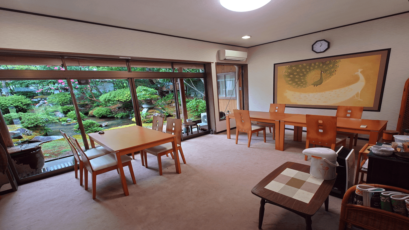 Warm, Homely Spaces to Rest