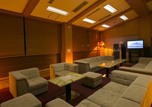 Comfortable In-House Facilities