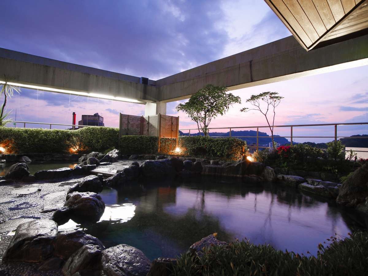 Free Access to the Rooftop Bath at Sister Property Hanayuzuki