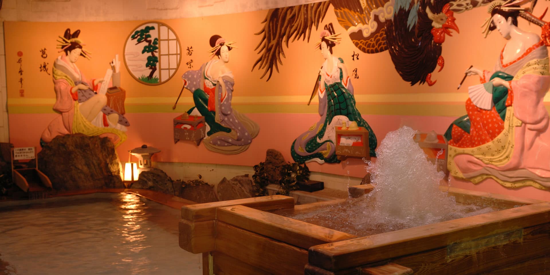 Shirasagi-no-yu: The Main Bath, Steeped in Ukiyo-e