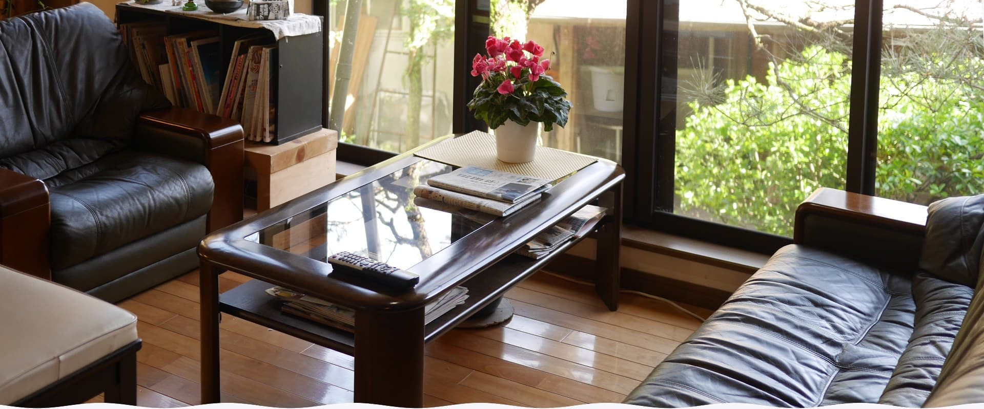 A Warm, Welcoming Lounge