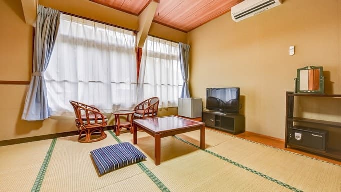 Calm, Simple Rooms