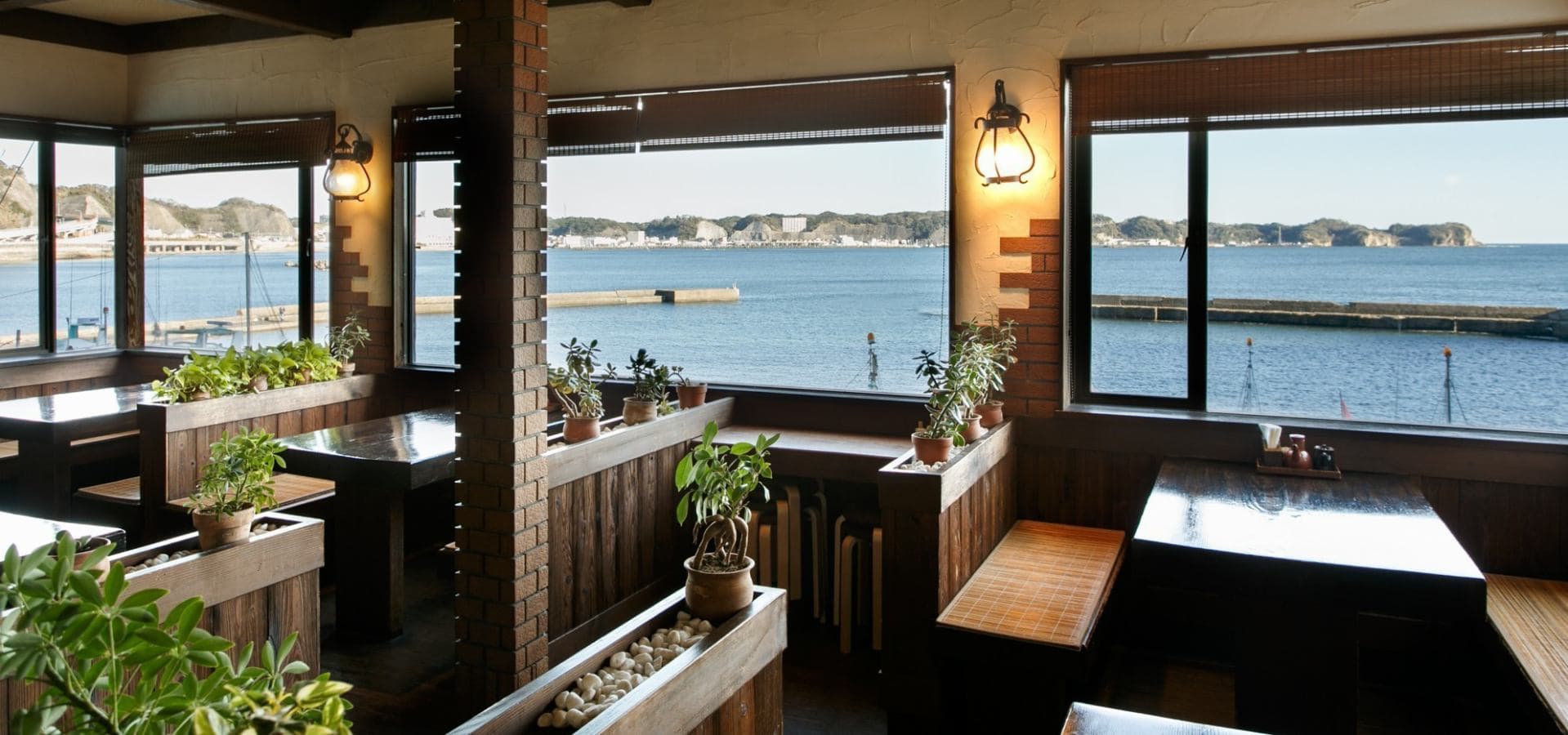 Dining Facing the Sea