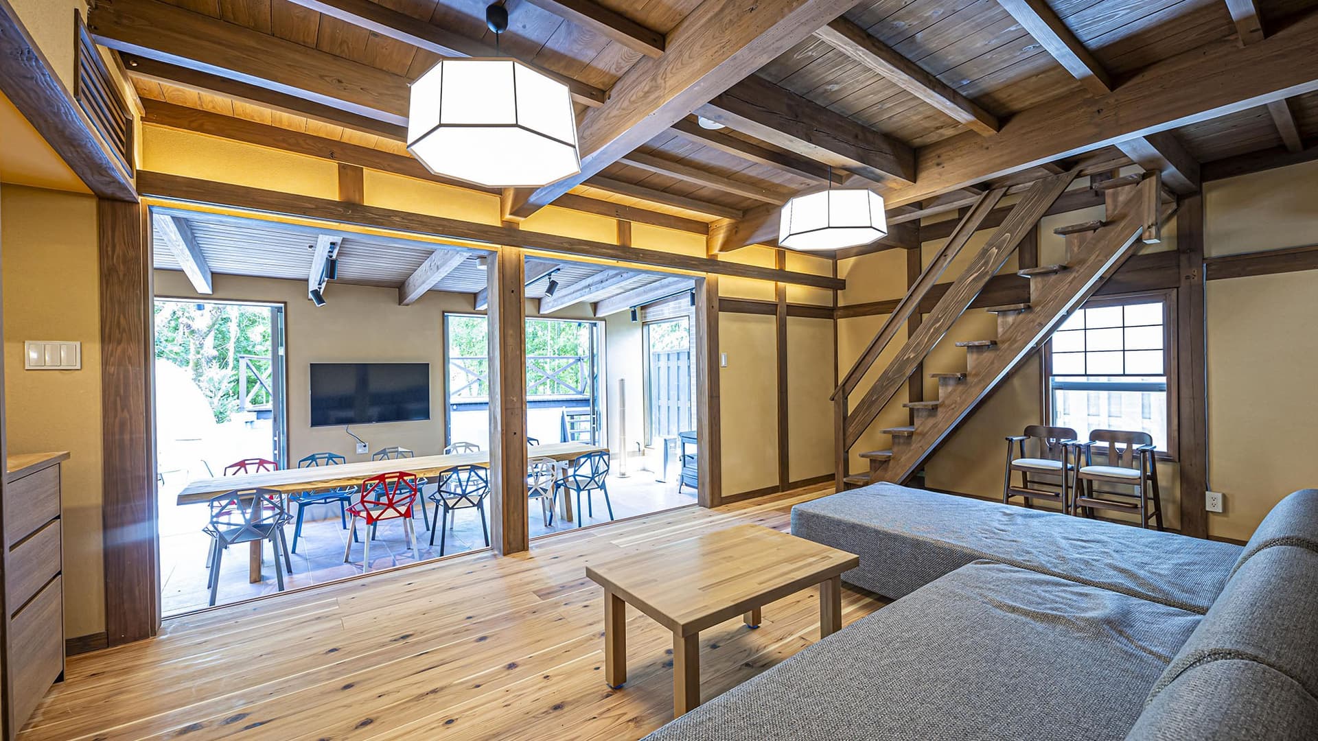 An Executive Suite Reborn from a Kominka