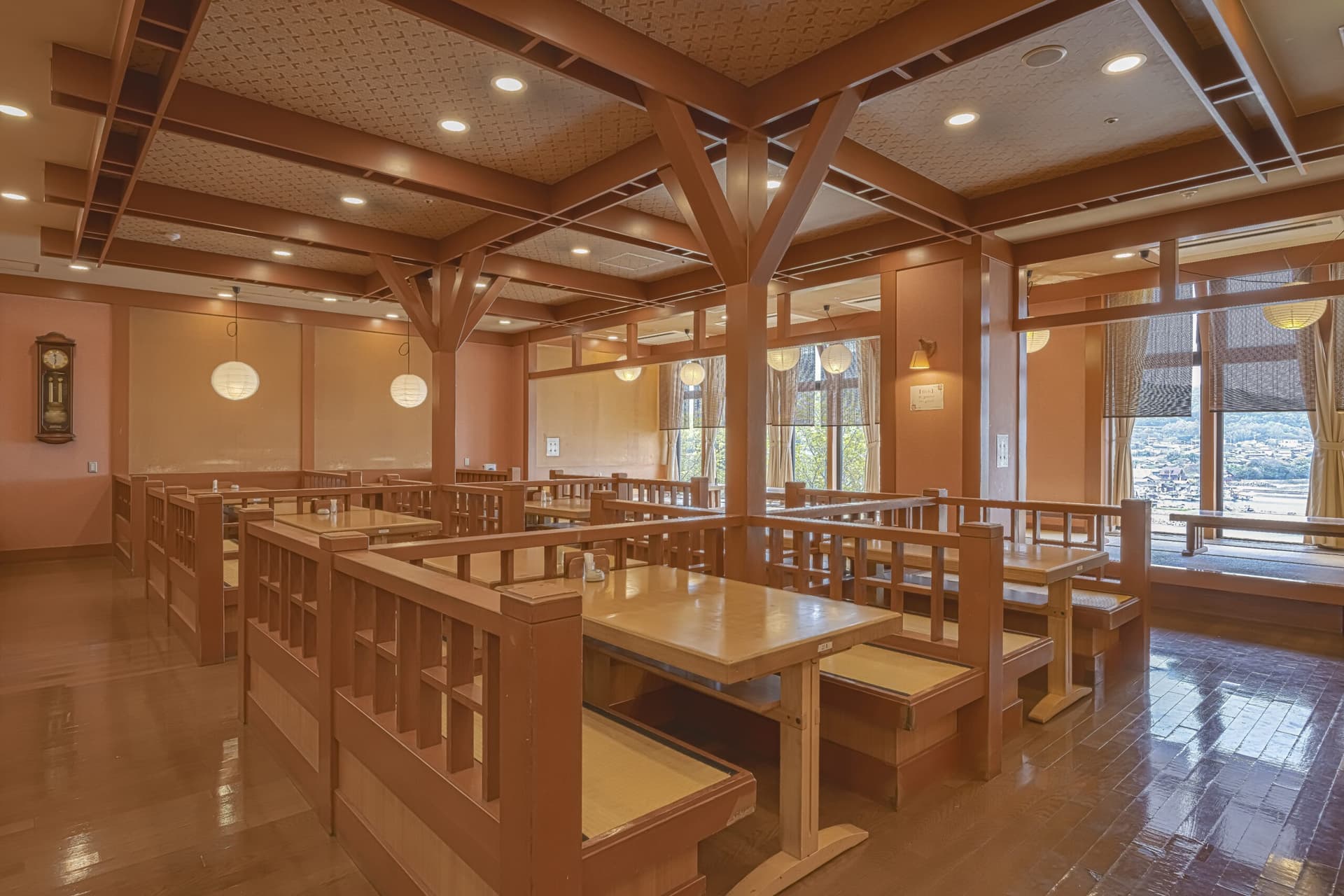 Relaxed Dining Spaces