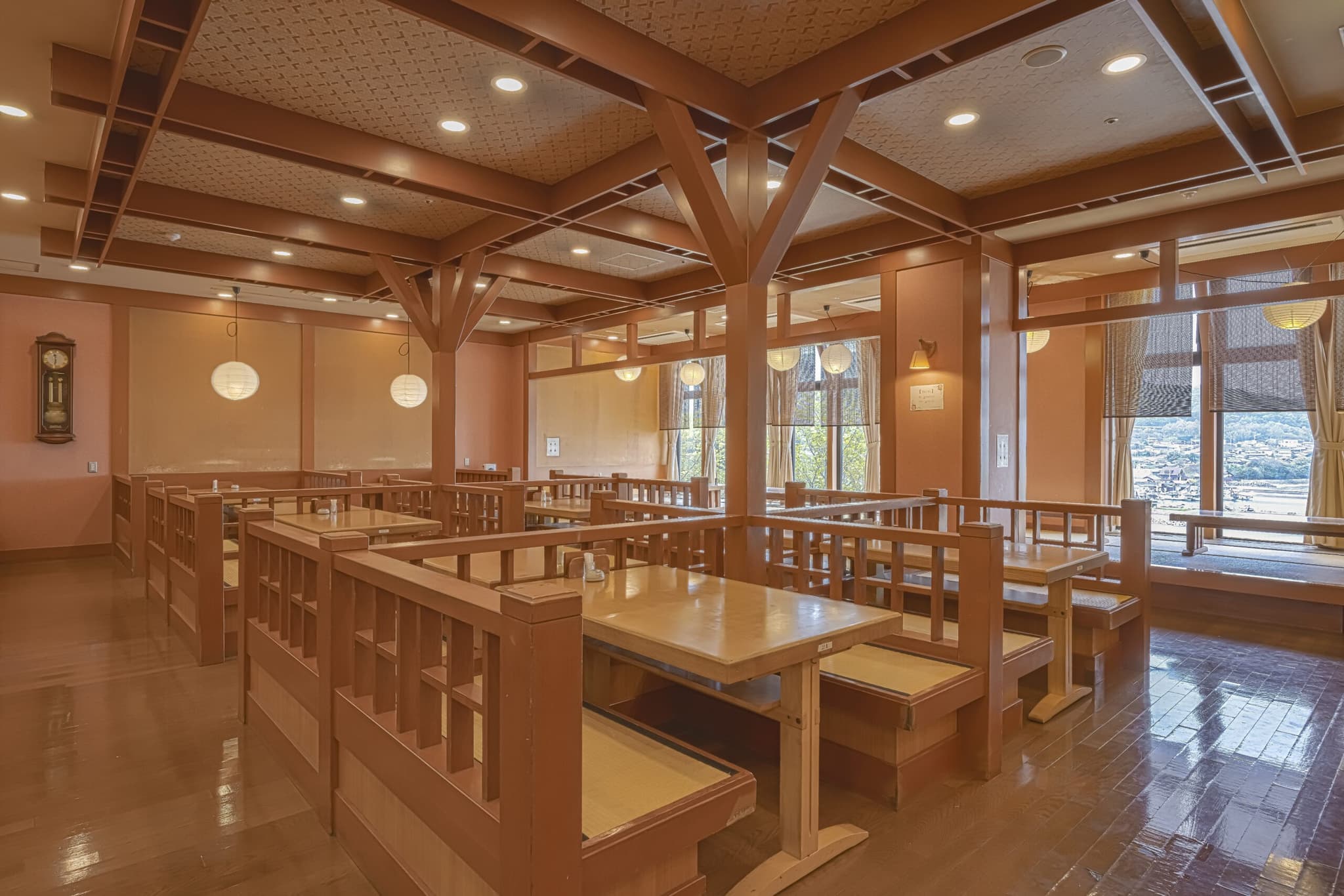 Relaxed Dining Spaces