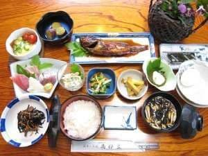 정성스러운 아침 식사