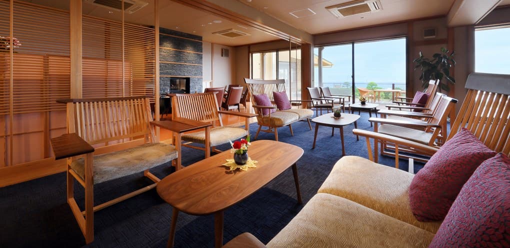 Terrace & Lounge "Hana to Umi"