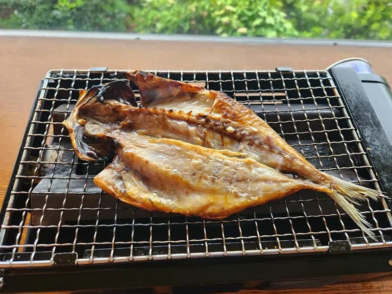 직접 굽는 아침, 명물 생선