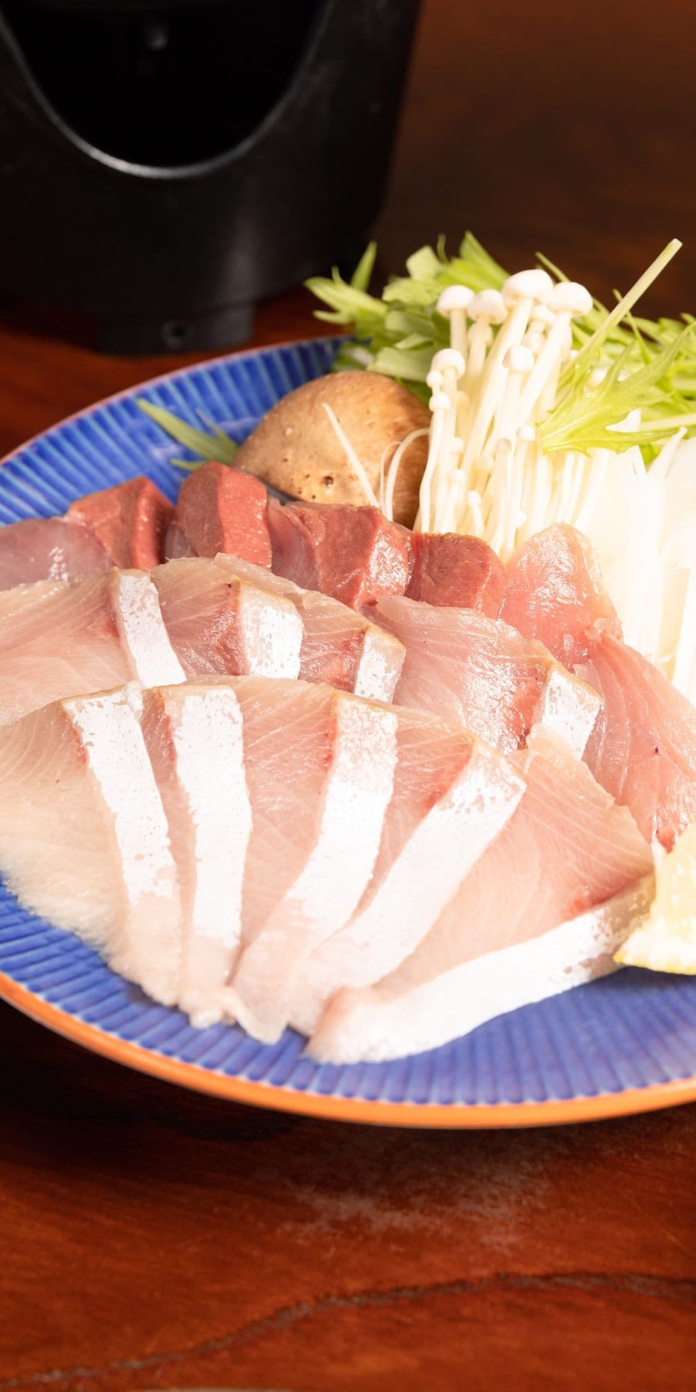 Yukuguri: Yellowtail Dipped Lightly in Kelp Broth