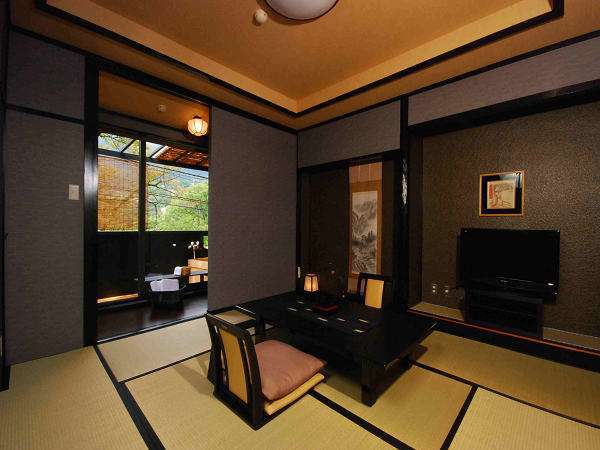 8-Mat Tatami Room