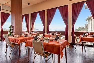 View Restaurant & Facilities