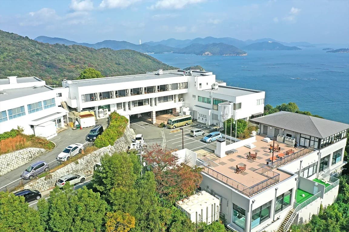 주변 관광·접근성