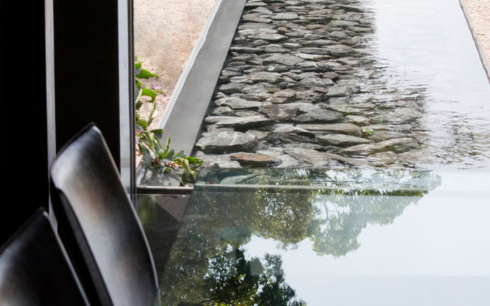 Dining at the water's edge