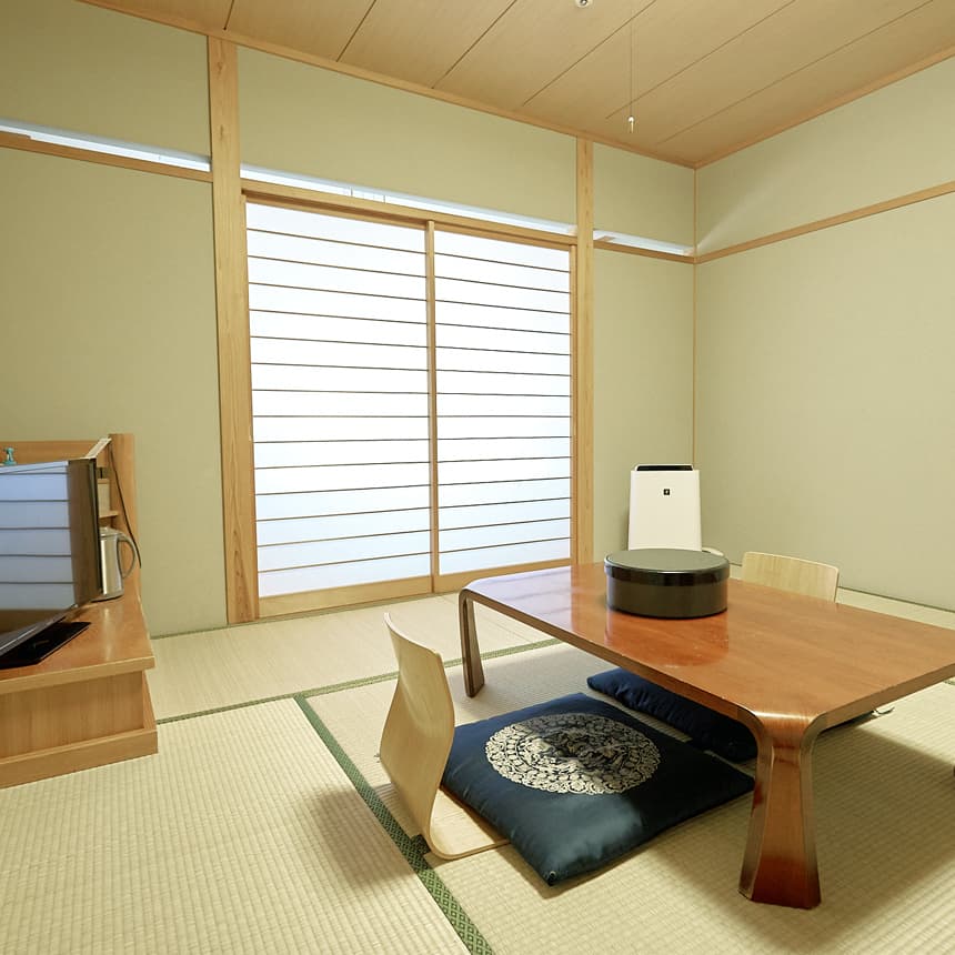 Comfortable Japanese and Western rooms