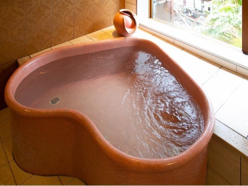 Free Private Baths: Heart and Wave