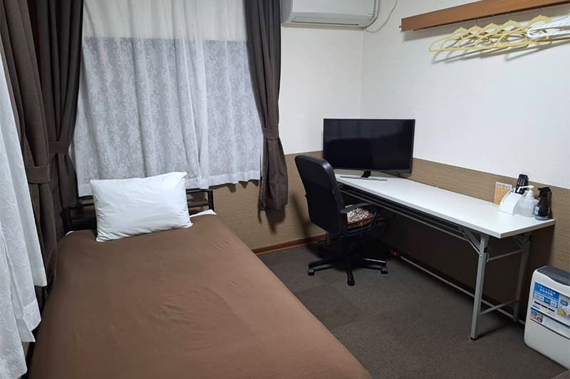 Single Rooms