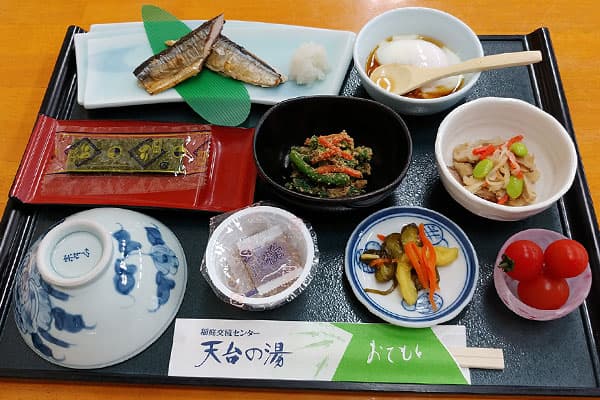 A breakfast rich with dashi