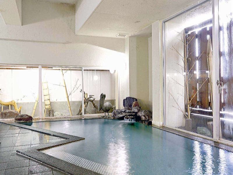 Tsubaki Onsen, a newly tapped 'bath of beauty'