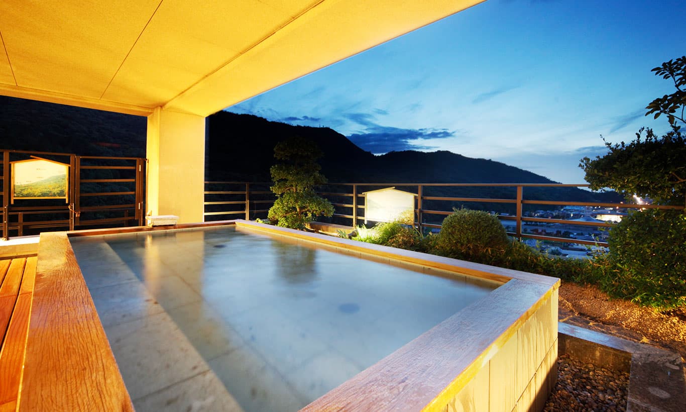 Yakumo no Yu, the View Bath