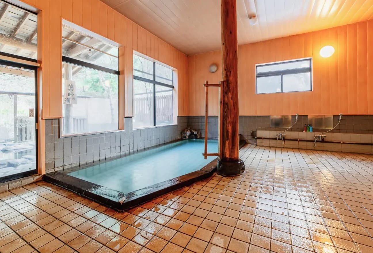 Cypress Bath & Mineral-Stone Bath