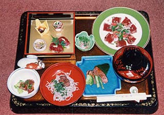 Ostrich Kaiseki, Light and Lean