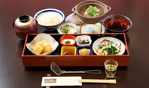 Breakfast to Open the Day