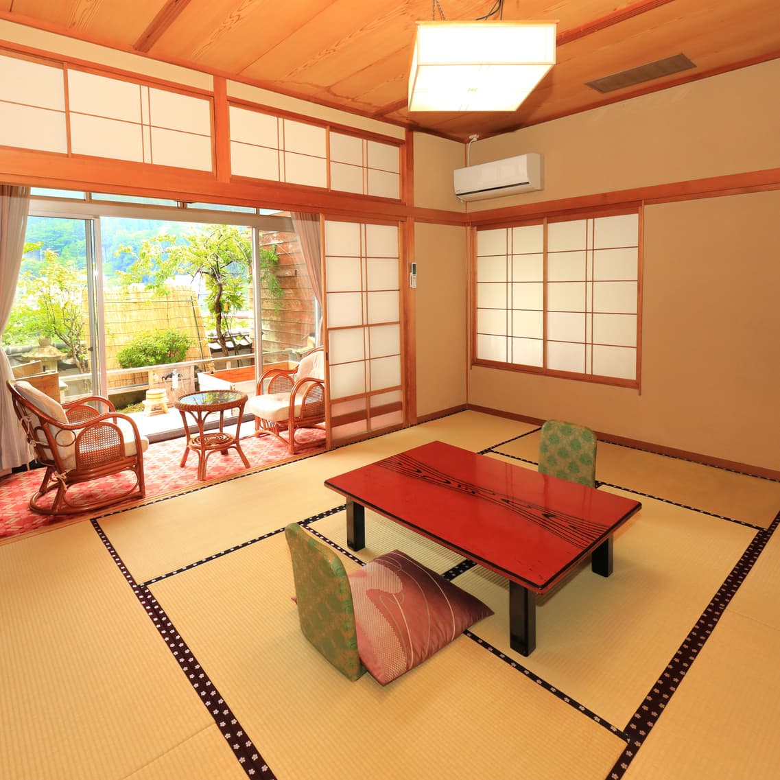 The Seclusion of the 'Sansuitei' Annex