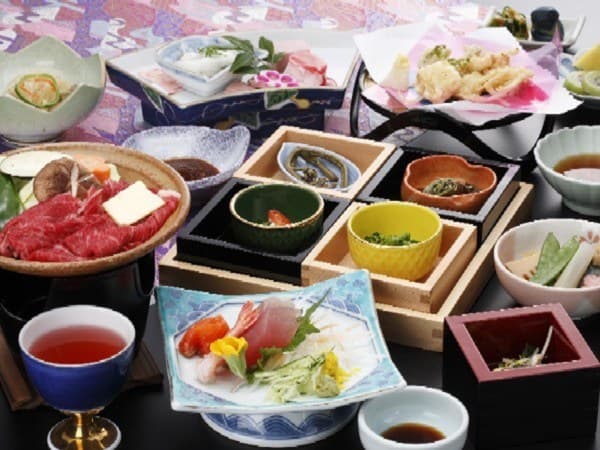 Seasonal Kaiseki and Yonezawa Beef