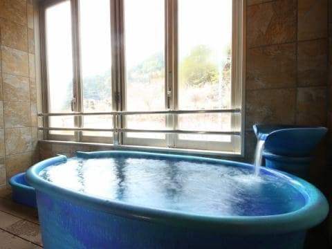 Yamanashi's Famous Wine Bath