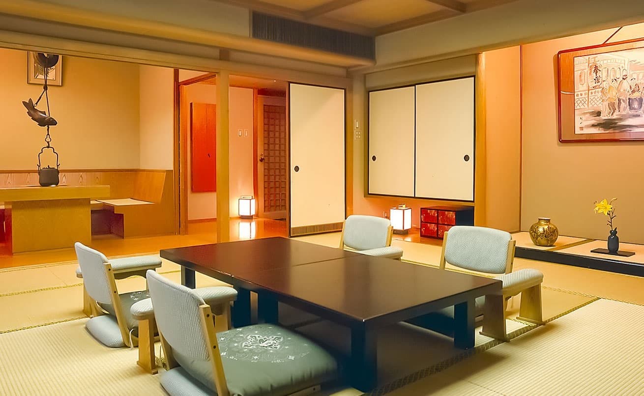Sukiya-Style Kaga Rooms