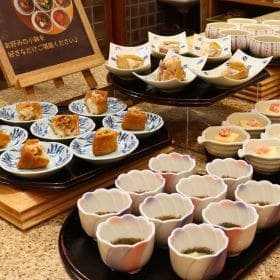 Niigata han-kaiseki from mountain and sea
