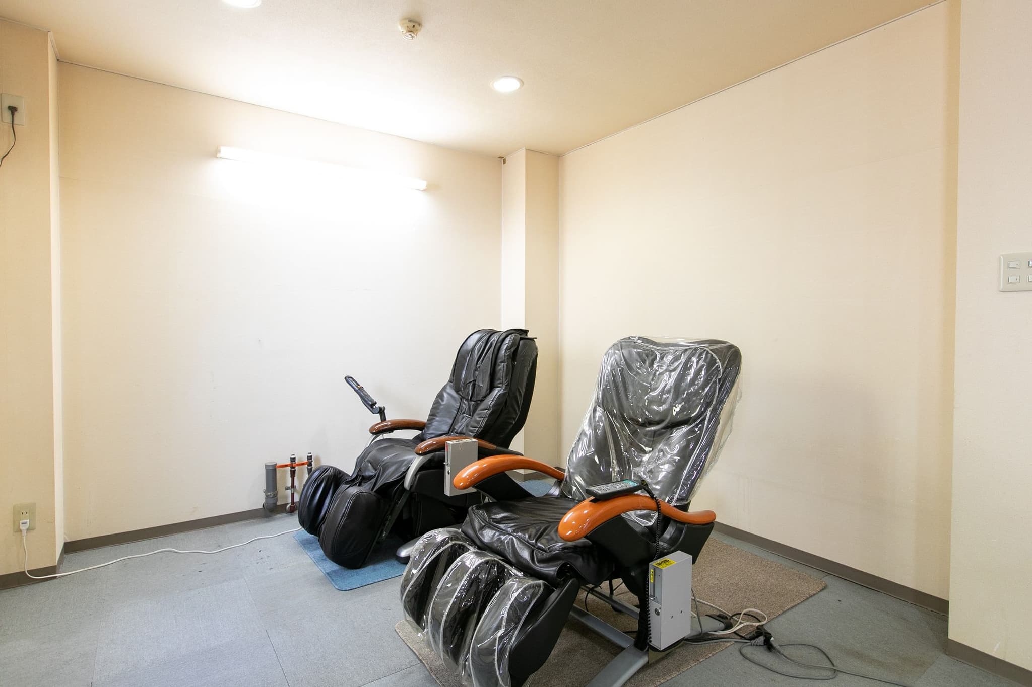 Lobby and facilities