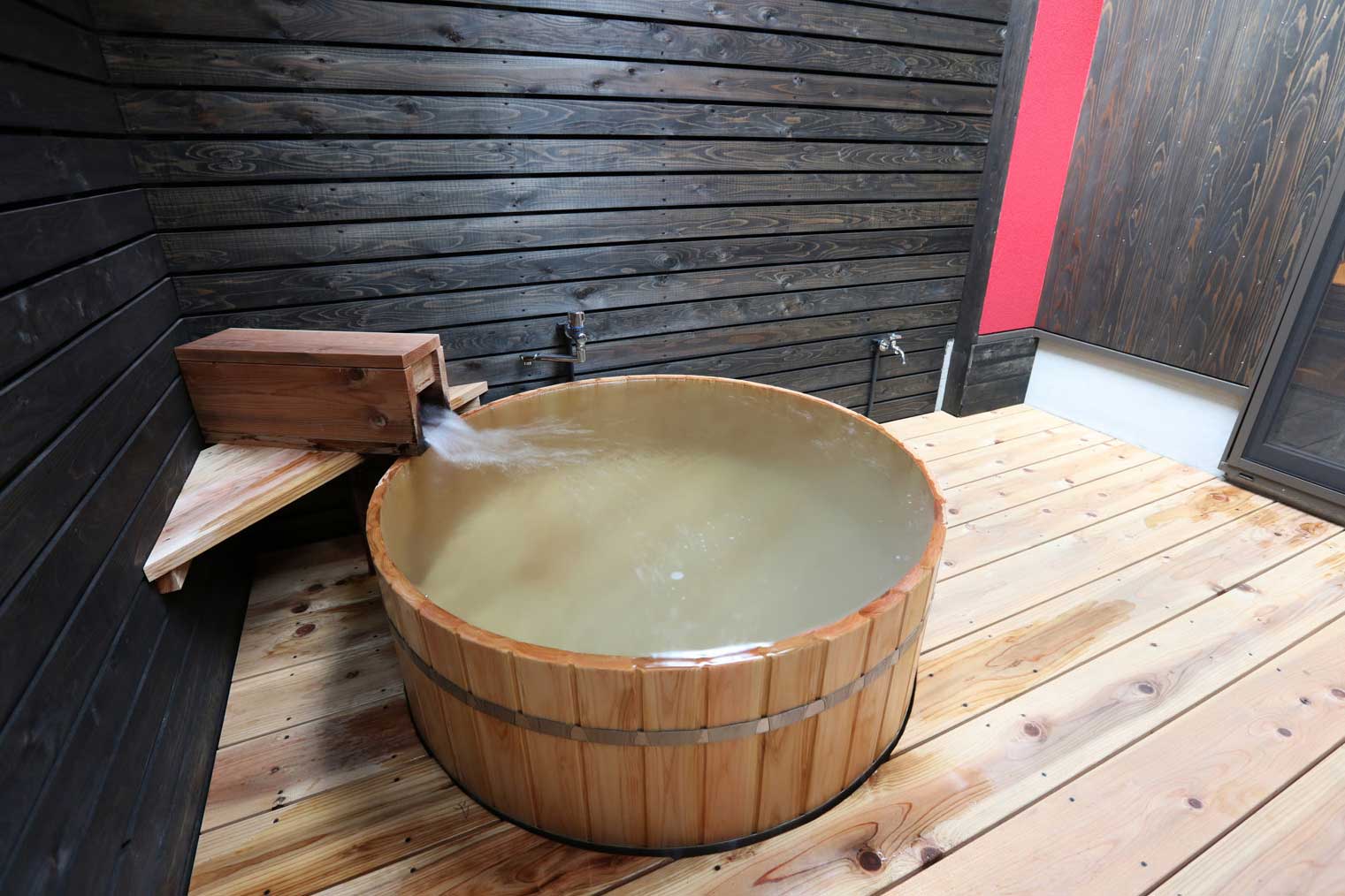 A Private Bath for Two