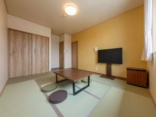 Eight Rooms, All Japanese-Style