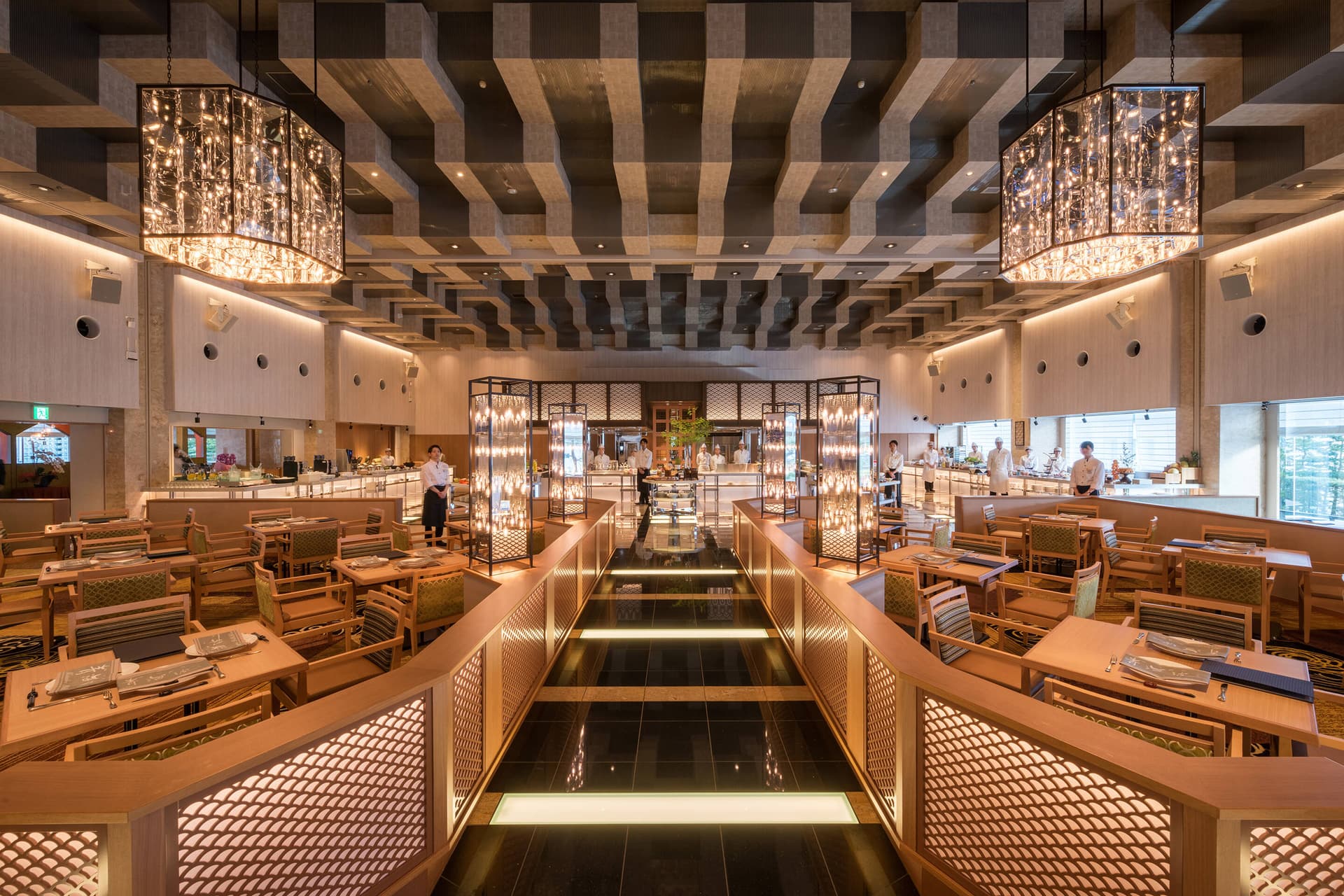 Order-Buffet Dining