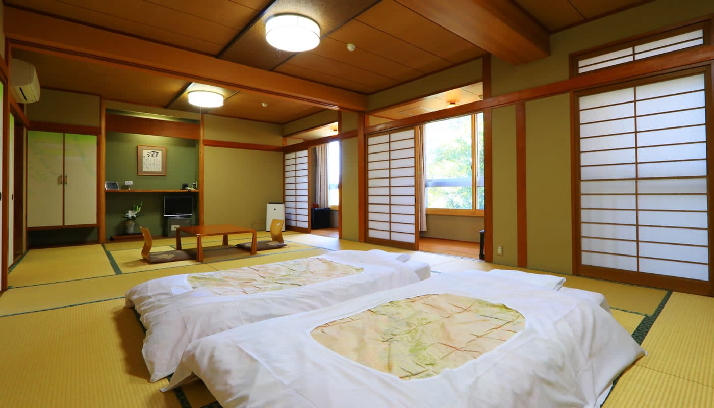 A large tatami room for a group