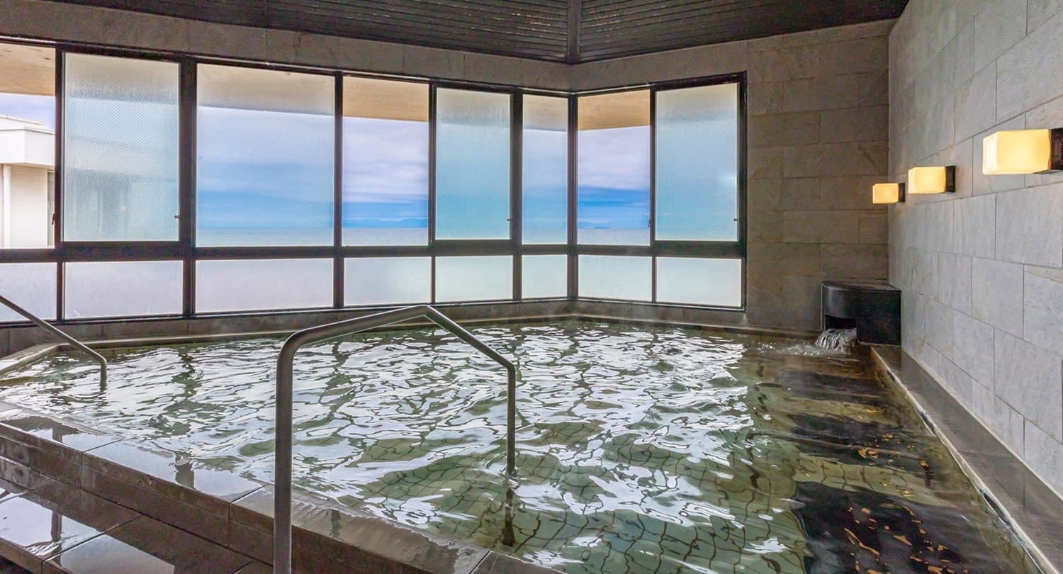 The indoor bathhouse